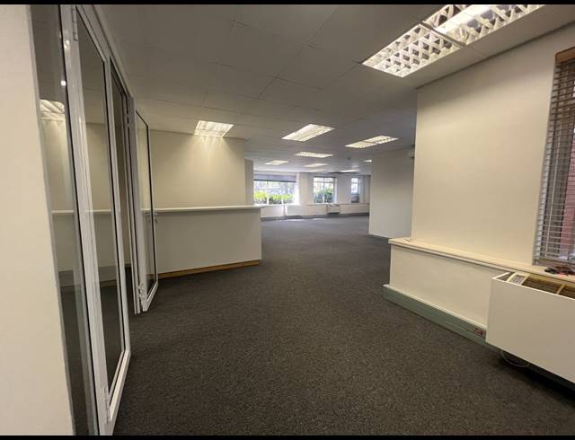 209M² OFFICE TO LET IN ROSEBANK